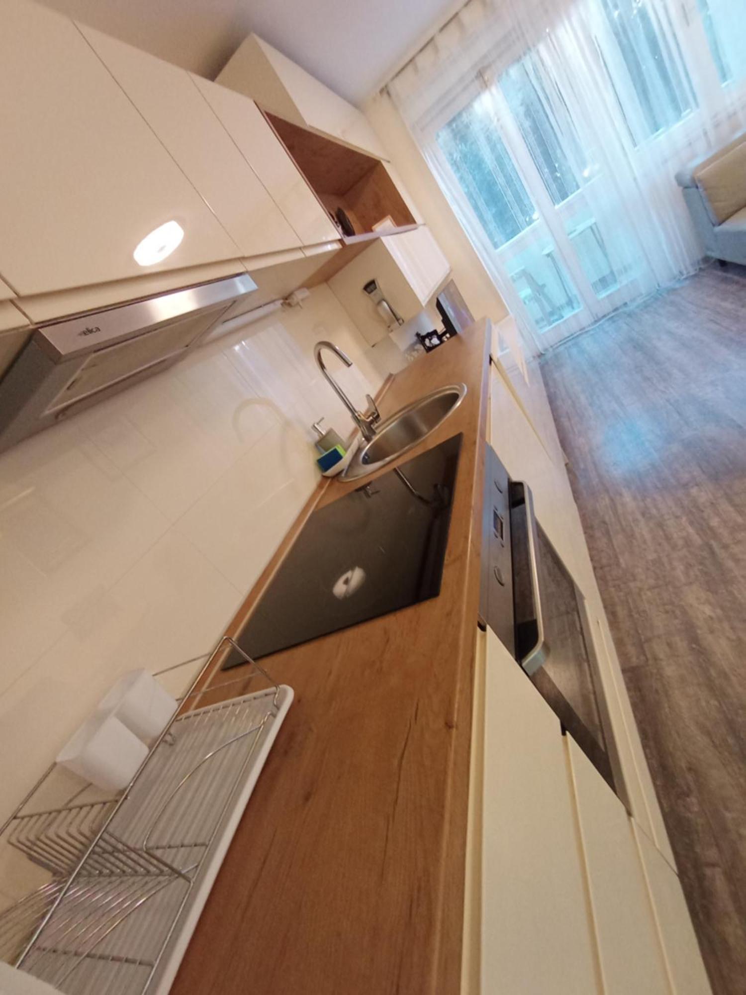 Marino - Sweet Comfort Apartment In City Center Split Room photo